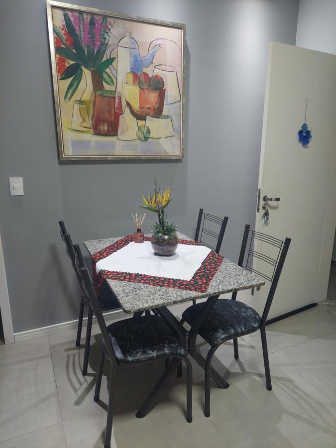 Otimo Apartamento Sobreloja Com Wifi E Estacionamento Incluso Maringá Exterior photo